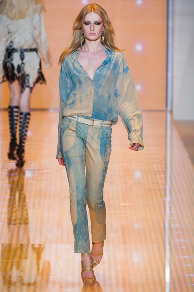 Look 22